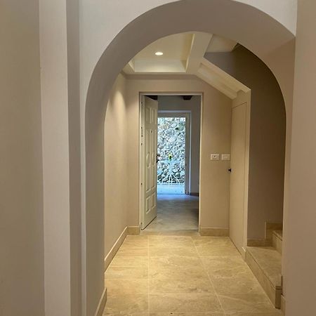 Appartement Charme In Centro With Private Parking à Ascoli Piceno Extérieur photo