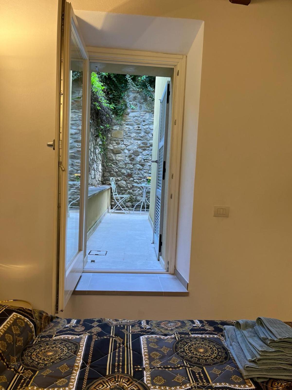 Appartement Charme In Centro With Private Parking à Ascoli Piceno Extérieur photo