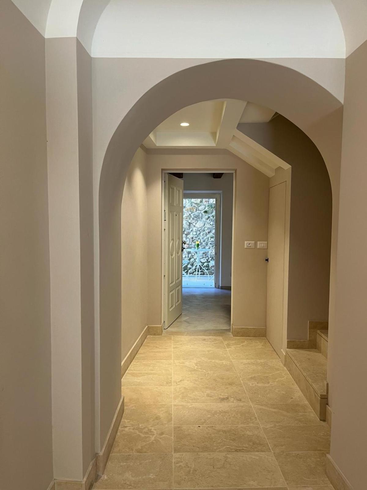 Appartement Charme In Centro With Private Parking à Ascoli Piceno Extérieur photo